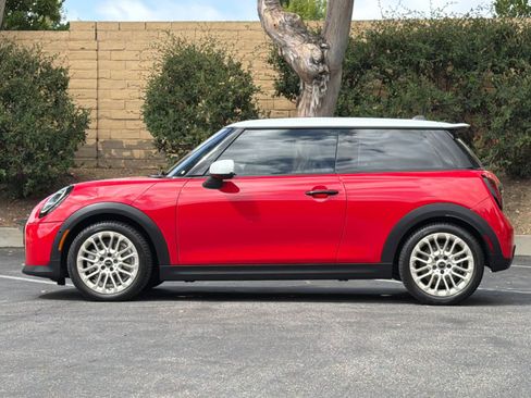 Used 2025 MINI Cooper S FWD image 5
