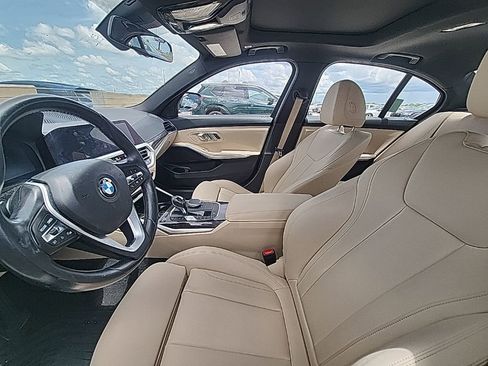 Used 2020 BMW 330i Sedan w/ Convenience Package RWD image 2