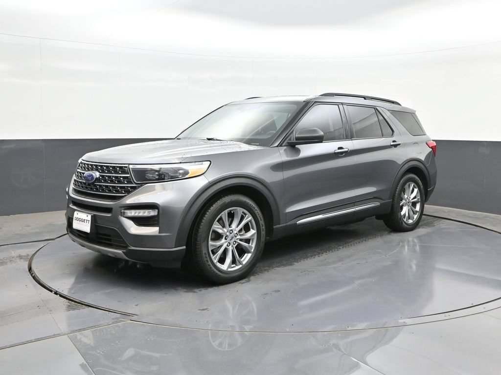 Certified 2021 Ford Explorer XLT w/ Equipment Group 202A RWD image 34
