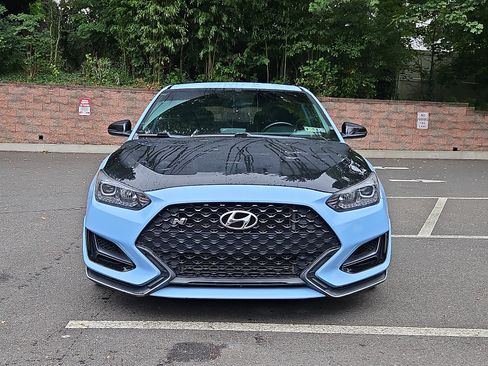 Used 2020 Hyundai Veloster N w/ Performance Package FWD image 2