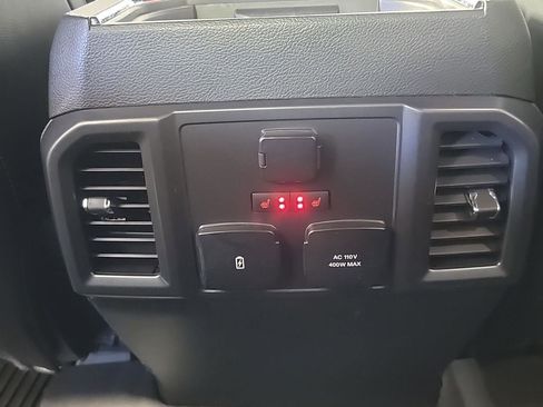 Used 2019 Ford F150 Lariat w/ Equipment Group 502A Luxury AWD/4WD image 22