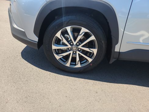 Certified 2023 Toyota Corolla Cross XLE w/ Convenience Package AWD/4WD image 9