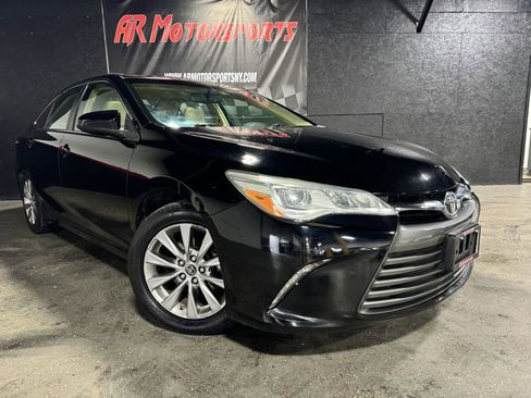 Used 2016 Toyota Camry XLE image 7