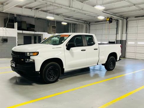 Used 2020 Chevrolet Silverado 1500 W/T w/ Trailering Package RWD image 12