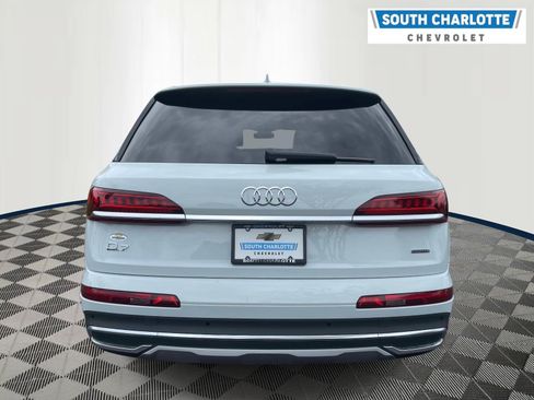Used 2021 Audi Q7 3.0T Prestige AWD/4WD image 5