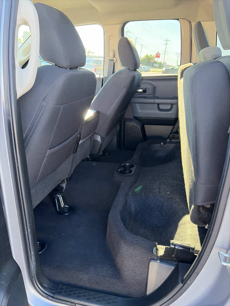 Used 2024 RAM 1500 Classic SLT AWD/4WD image 28