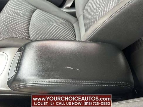 Used 2020 Dodge Journey SE FWD image 15
