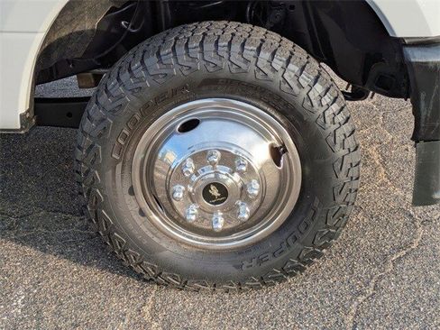 Used 2020 Ford F350 XL w/ Power Equipment Group image 11