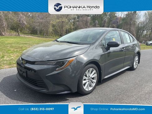 Used 2026 Toyota Corolla LE w/ LE Premium Package image 1