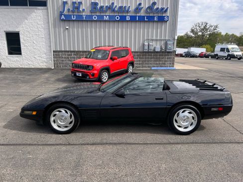 Used 1993 Chevrolet Corvette Convertible RWD image 5