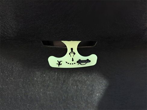 Used 2025 Toyota Corolla SE w/ SE Premium Package image 20