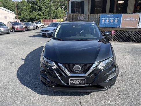 Used 2020 Nissan Rogue Sport S FWD image 2