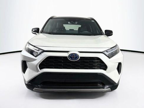 Used 2024 Toyota RAV4 XSE AWD/4WD image 2
