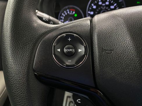 Used 2020 Honda HR-V LX image 16