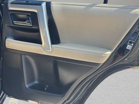 Used 2021 Toyota 4Runner SR5 Premium w/ Moonroof Package AWD/4WD image 11