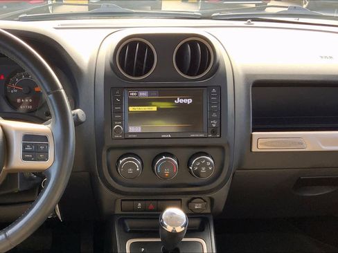 Used 2017 Jeep Compass 75th Anniversary w/ Power Value Group image 6