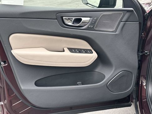 New 2026 Volvo XC60 B5 Plus w/ Climate Package PRO image 10