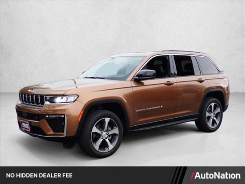 Used 2026 Jeep Grand Cherokee Limited w/ Luxury Tech Group II AWD/4WD image 1