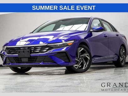 Used 2024 Hyundai Elantra SEL w/ Convenience Package