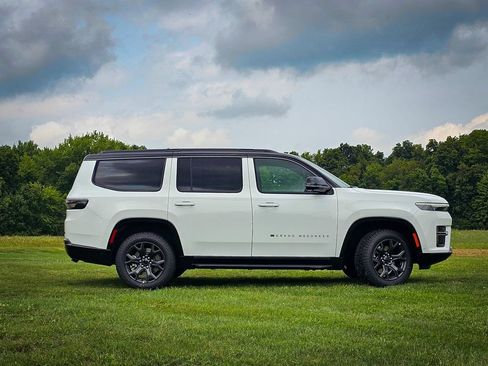New 2026 Jeep Grand Wagoneer 4WD w/ Quick Order Packge 29V Upland image 2