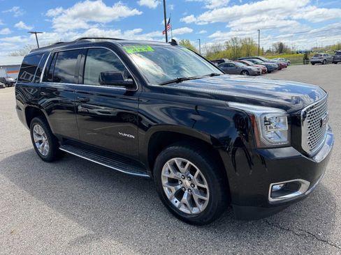 Used 2017 GMC Yukon SLE w/ SLE Value Package AWD/4WD image 7