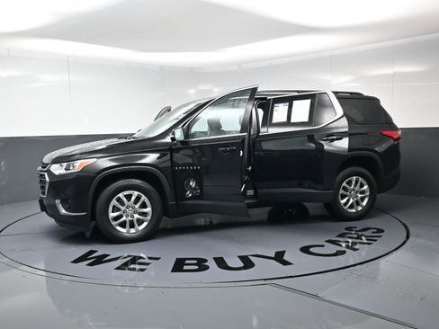 Certified 2020 Chevrolet Traverse LT w/ LPO, Floor Liner Package image 26