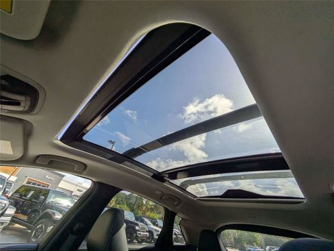 Used 2023 INFINITI QX50 Sensory w/ Accent Package FWD image 24