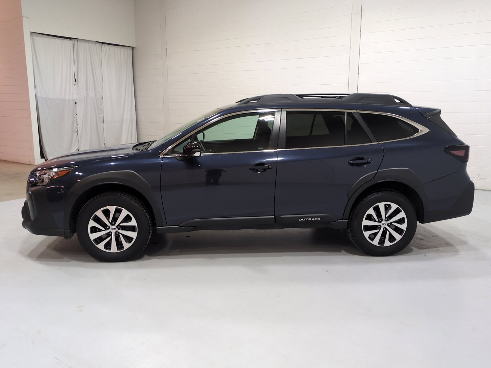 Certified 2024 Subaru Outback Premium AWD/4WD image 6