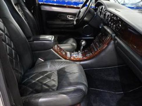 Used 2004 Bentley Arnage T image 28