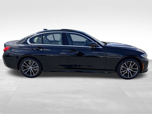 Used 2020 BMW 330i xDrive Sedan w/ Premium Package AWD/4WD image 4