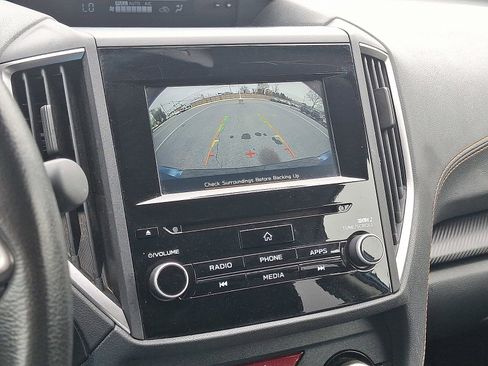 Used 2022 Subaru Crosstrek 2.0i Premium image 18