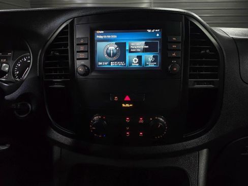 Used 2021 Mercedes-Benz Metris image 24