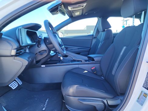 New 2026 Hyundai Elantra Sport image 5