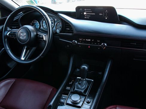 Used 2025 MAZDA MAZDA3 Carbon image 31