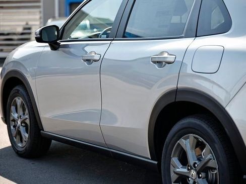 New 2026 Honda HR-V LX image 9