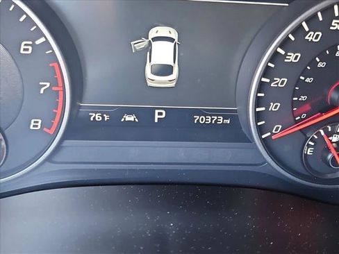 Used 2019 Kia Stinger GT2 image 11