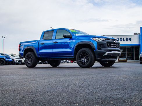 Used 2023 Chevrolet Colorado Trail Boss image 9