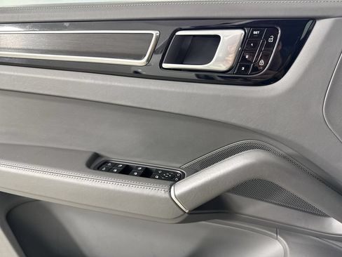 Certified 2021 Porsche Cayenne GTS AWD/4WD image 35