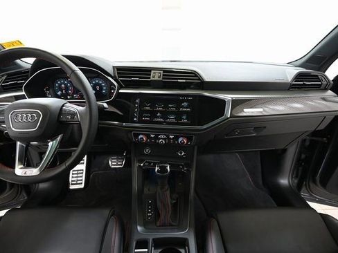 Used 2025 Audi Q3 2.0T Premium Plus w/ Premium Plus Package image 2