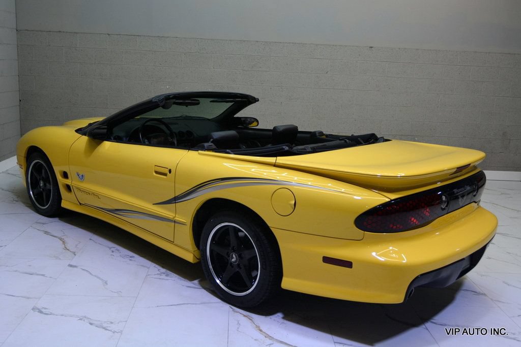 Used 2002 Pontiac Firebird Trans Am RWD image 17