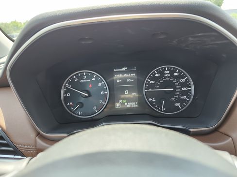 Used 2025 Subaru Outback Touring AWD/4WD image 33