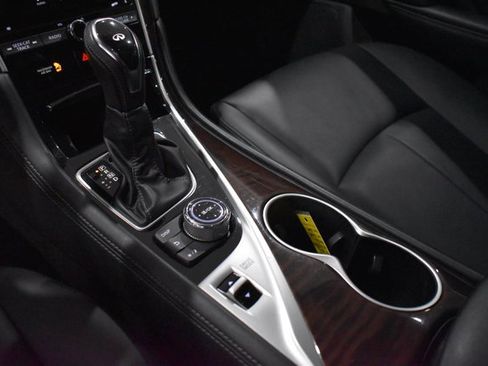 Used 2018 INFINITI Q50 Luxe RWD image 13