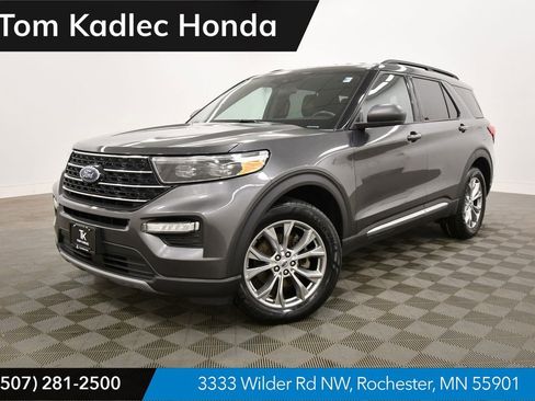 Used 2020 Ford Explorer XLT w/ Equipment Group 202A AWD/4WD image 1