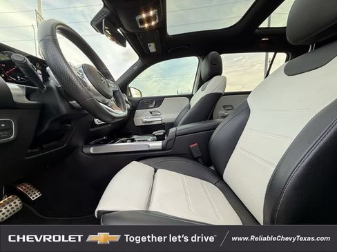 Used 2022 Mercedes-Benz GLB 250 image 26