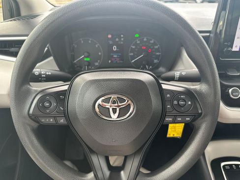 Used 2024 Toyota Corolla LE FWD image 19