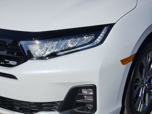 New 2026 Honda Odyssey Touring image 11