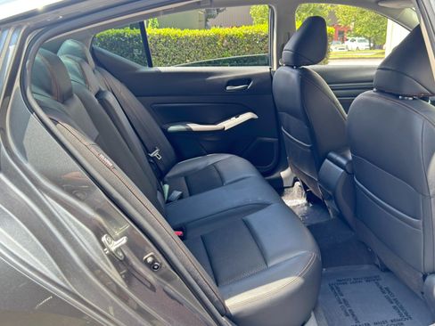 Used 2021 Nissan Altima 2.5 SR w/ SR Premium Package FWD image 34