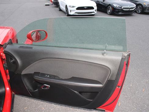 Used 2019 Dodge Challenger GT image 11