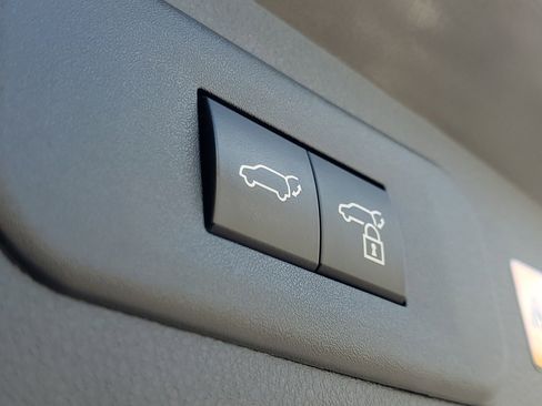 Used 2024 Lexus NX 350 AWD image 9