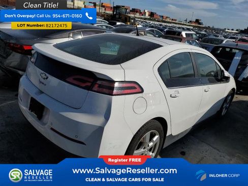 Used 2014 Chevrolet Volt w/ Enhanced Safety Package 1 image 4